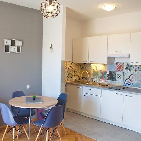 Apartments Mike Novalja Εξωτερικό φωτογραφία