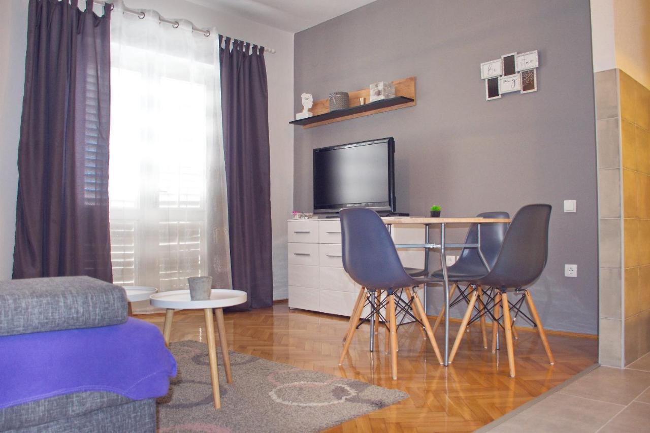 Apartments Mike Novalja Εξωτερικό φωτογραφία