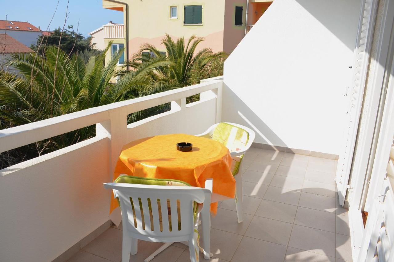 Apartments Mike Novalja Εξωτερικό φωτογραφία
