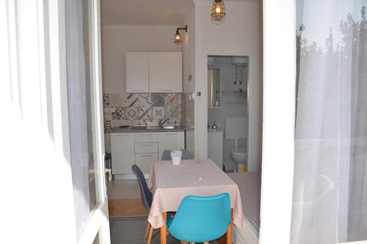 Apartments Mike Novalja Εξωτερικό φωτογραφία