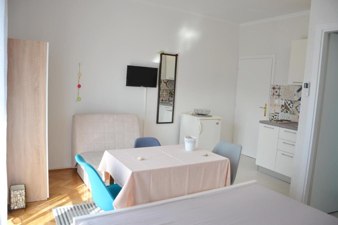 Apartments Mike Novalja Εξωτερικό φωτογραφία