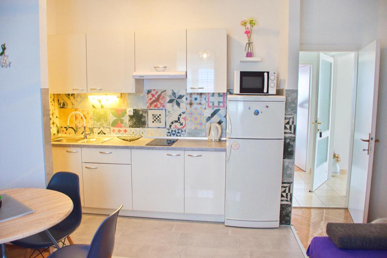 Apartments Mike Novalja Εξωτερικό φωτογραφία